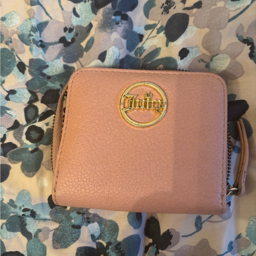 Juicy Couture Pink Wallet Textured Leather Gold Emblem